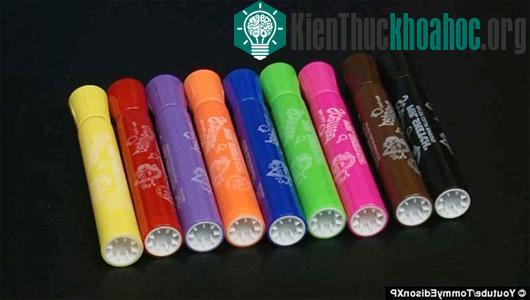 Ông chỉ đoán đúng 4 trên tổng số 9 màu sắc.