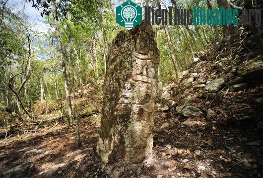 Tàn tích thành phố Đá Đỏ của người Maya