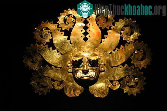 Hình ảnh cách điệu bằng vàng của Thần Mặt trời Inti