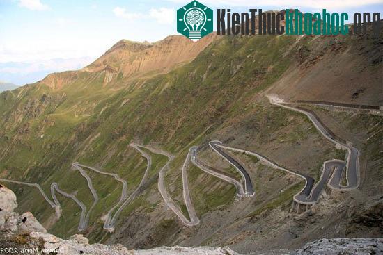 Đường đèo Stelvio