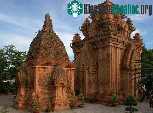 Thành phố biển Nha Trang sở hữu nhiều khu tham quan nổi tiếng