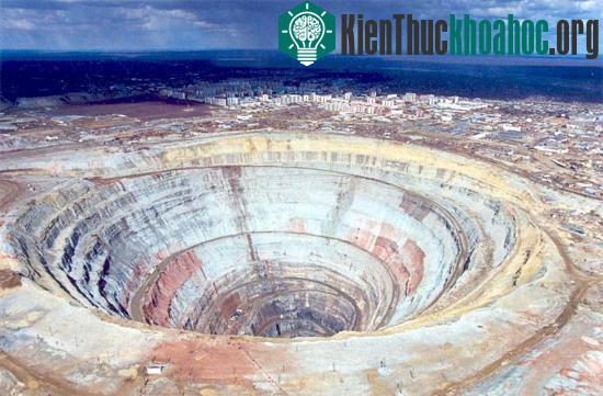 Khám phá mỏ kim cương khổng lồ lớn thứ 2 thế giới ảnh 6