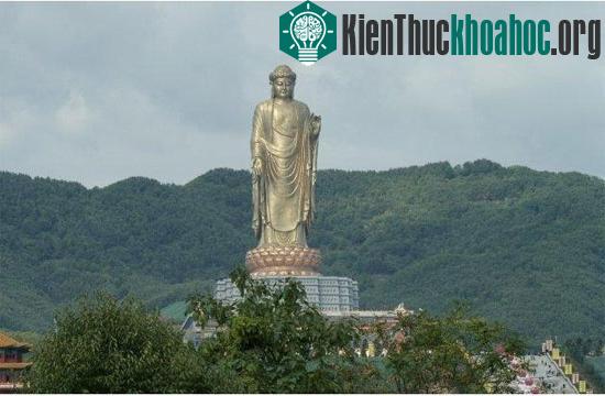 Choáng ngợp ngắm 7 bức tượng cao nhất thế giới