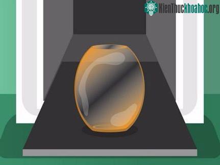 Thủy tinh được đun nóng để tăng cường độ bền. Quá trình này gọi là tôi luyện, giúp loại bỏ các điểm tụ có thể sinh ra trong quá trình làm nguội thủy tinh. Một khi quá trình này hoàn thiện, thì thủy...
