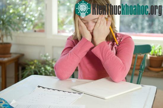 Hơn 8 triệu người trưởng thành tại Anh đánh vật với những phép tính cơ bản. (Ảnh: sheknows.com)