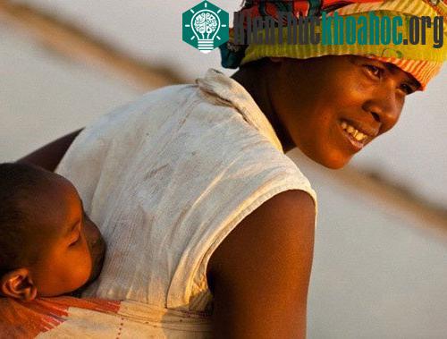 Nghiên cứu mới cho rằng phụ nữ Indonesia là thủy tổ của cư dân Madagascar ngày nay - (Ảnh: Discovery)