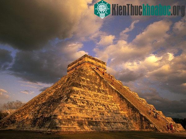Kim tự tháp Phetan của người Maya