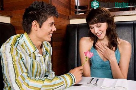 Khi lượng dopamin vượt trội một người đàn ông bỗng trở nên linh hoạt và nhanh nhẹn trước phụ nữ