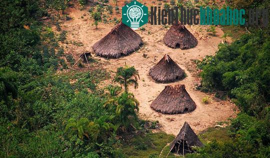 Tái phát hiện bộ lạc bị cho là tuyệt chủng ở Peru ảnh 1