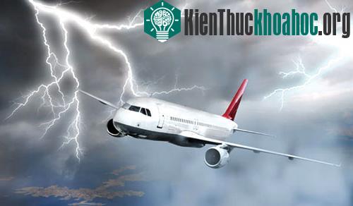 Nếu sét đánh trúng máy bay... ảnh 1