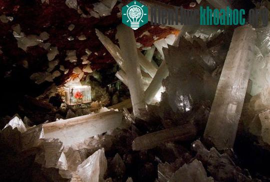 Hang động pha lê độc đáo nhất thế giới ảnh 2
