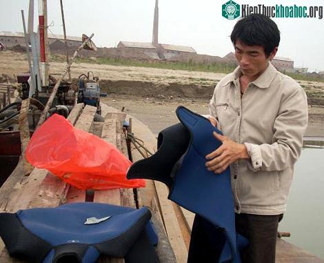 Kho báu khổng lồ ở "tam giác quỷ" bí hiểm giữa sông Hồng ảnh 5