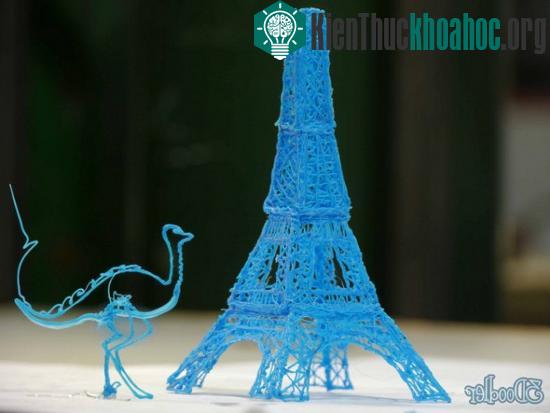Mô hình nhà và tháp Eiffel tạo bằng bút 3Doodler - (Ảnh: Mashable)