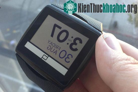 Ảnh thực tế về đồng hồ thông minh Toq của Qualcomm