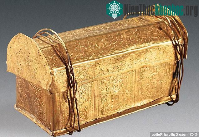 Chiếc rương vàng chứa hài cốt của Đức Phật được tìm thấy ở Trung Quốc.