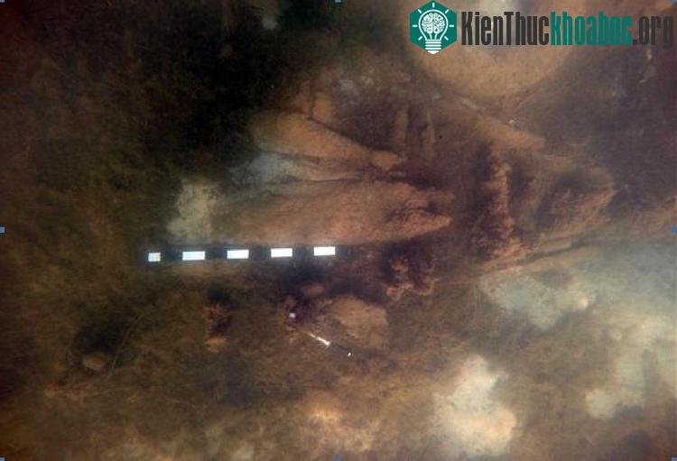 Các chuyên gia Nga tìm thấy 5 con tàu trong khi phục dựng bến tàu ở thành phố Yevpatoria phía đông bán đảo Crimea, cách bờ 1,6km.