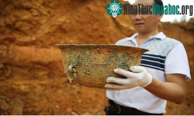 Số vật đồng đen thu được cũng sẽ được khôi phục và xác định niên đại cụ thể.