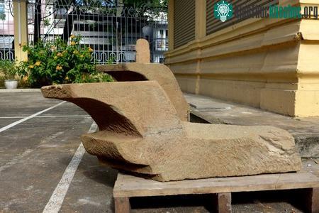 Một số hiện vật khai quật được từ di tích Cấm Mít
