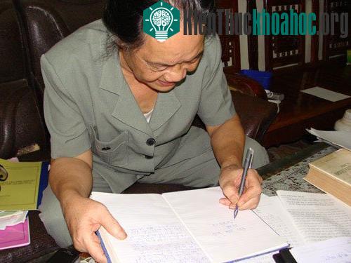 Người đọc thông viết thạo chữ Việt cổ! ảnh 4