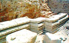 Đế tháp Dương Long
