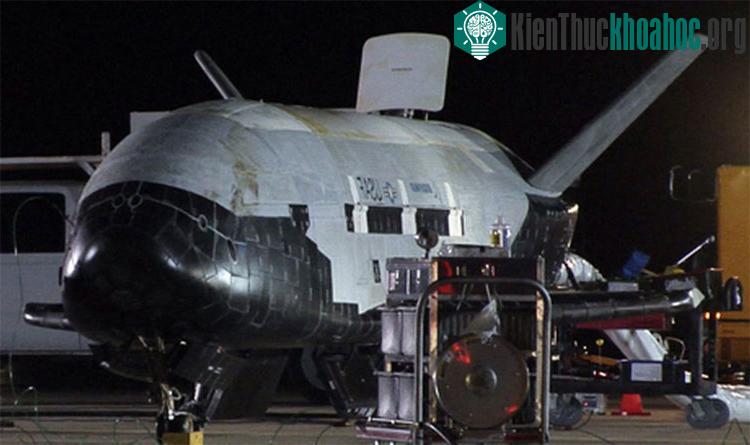Máy bay X-37B đã trải qua 500 ngày trên quỹ đạo. (Ảnh: Reuters).