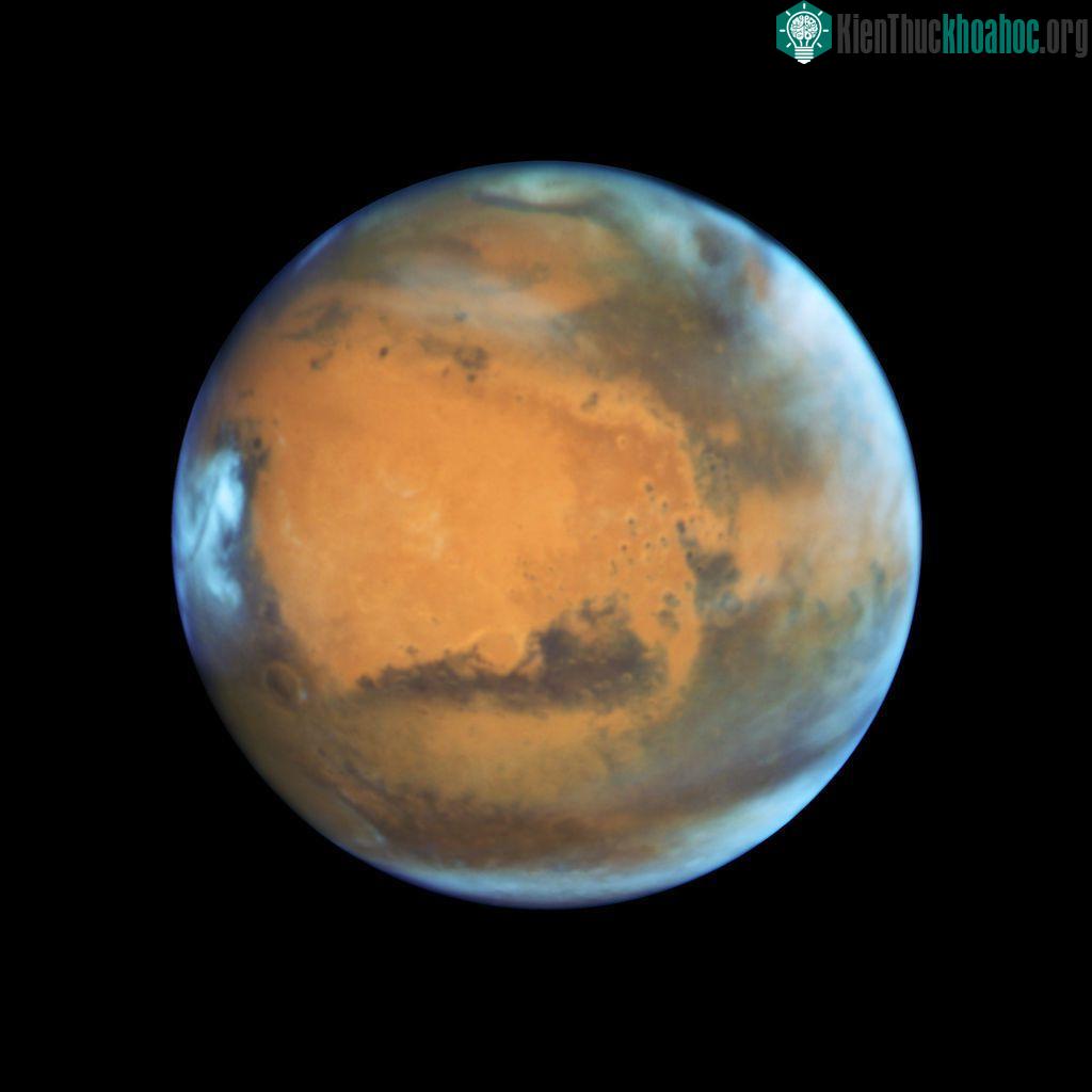 Ảnh chụp sao Hỏa bằng kính viễn vọng Hubble vào ngày 12 tháng 5 năm 2016. Bản quyền hình: NASA, ESA, the Hubble Heritage Team (STScI/AURA), J. Bell (A...