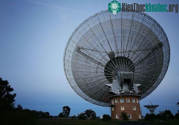 Dự án Breakthrough Listen do Hawking đứng đầu để tìm kiếm tín hiệu từ người ngoài hành tinh.