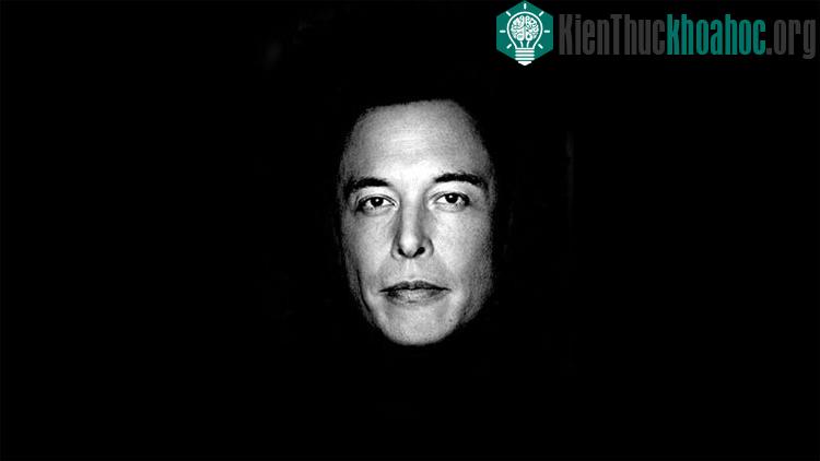 Musk nói một cách tích cực rằng chúng ta có thể gửi người đầu tiên lên sao Hỏa trong khoảng 10 năm tới.