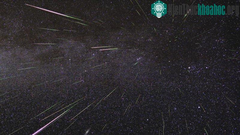 Mưa sao băng Perseid (ngày 12 - 13/8)
