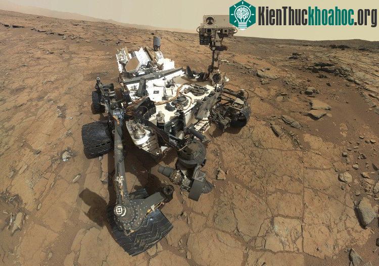 Tháng 8/2012, robot thám hiểm tự hành Curiosity của NASA hạ cánh lên bề mặt sao Hỏa