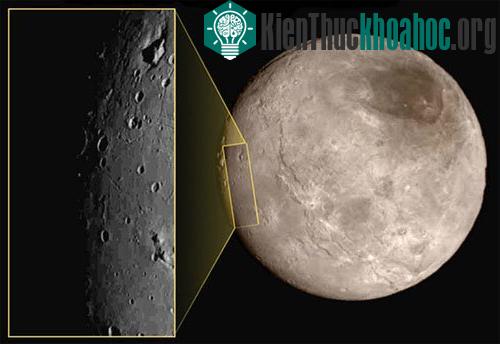 Hình ảnh mới về mặt trăng Charon của Diêm Vương Tinh. (Ảnh: NASA)