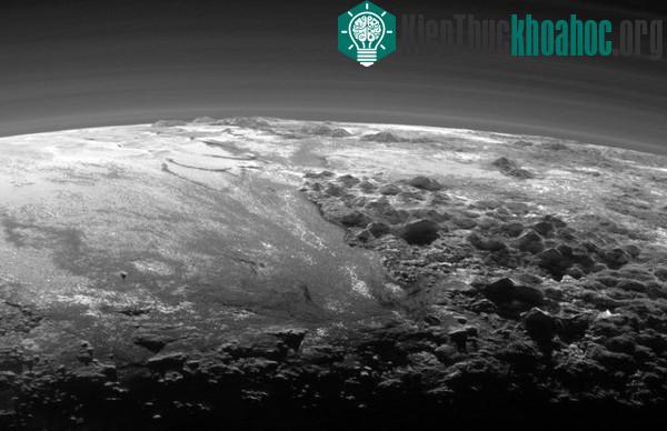 NASA tiếp tục công bố thêm nhiều ảnh mới về Sao Diêm Vương