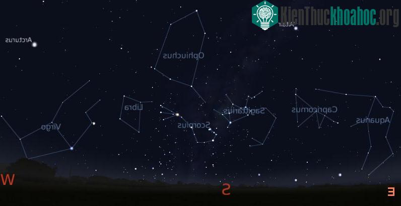 (Bầu trời ở thời điểm khoảng 21h30 ngày 30 tháng 7)