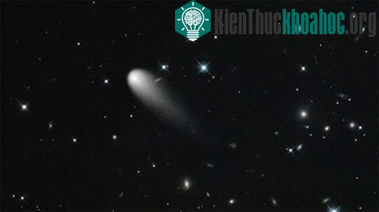 Hình ảnh chụp sao chổi ISON từ kính viễn vọng Hubble - (Ảnh: CNN)