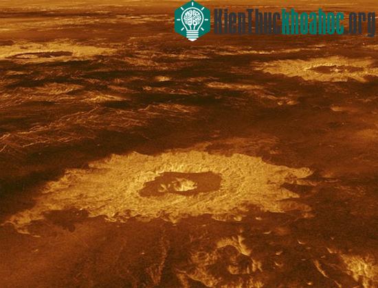 Bề mặt của sao Kim, ảnh chụp bởi tàu vũ trụ Magellan của NASA năm 1991.