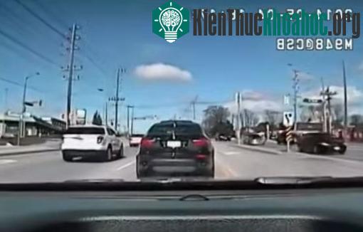Thiên thạch xuất hiện ở Canada