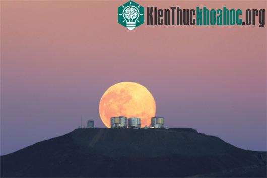Mặt trăng sẽ được “tẩy trắng” để phản ánh sáng hơn? - (Ảnh: ESA)