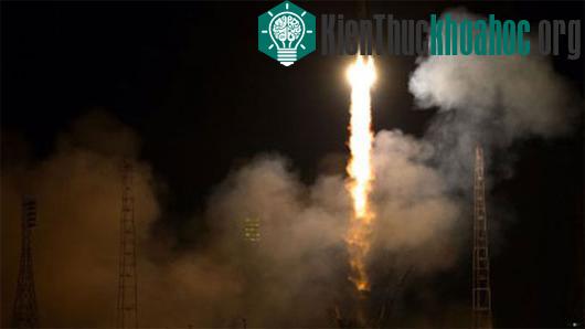 Tàu vũ trụ Soyuz TMA -12M được phóng tại sân bay vũ trụ Baikonur, Kazakhstan - (Ảnh: CNN)