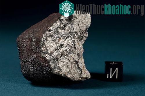Một trong những mảnh vỡ của thiên thạch Chelyabinsk