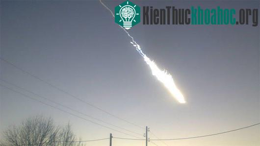 Thiên thạch nổ trên bầu trời Chelyabinsk, Nga hồi tháng 2 - (Ảnh: Space.com)