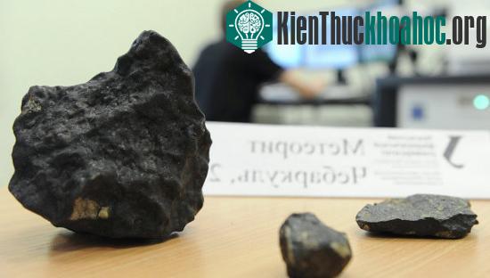Thành phần các mảnh thiên thạch rơi tại Nga chứa một lượng lớn hợp chất của sắt và Nikel.