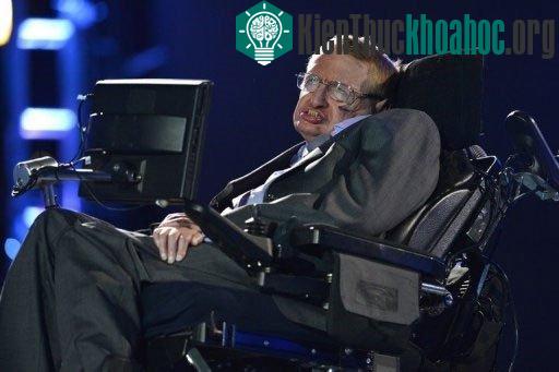 Stephen Hawking bị bệnh bại liệt, nhưng được coi là bộ óc vĩ đại nhất hiện nay (Nguồn: AFP)