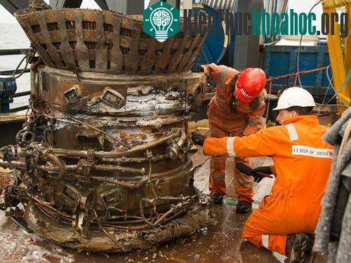 Động cơ phi thuyền Apollo được trục vớt