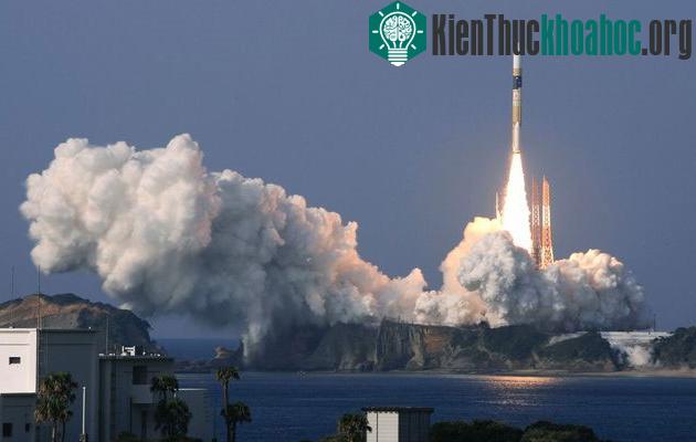 Vệ tinh do thám của Nhật rời bệ phóng tại Trung tâm Vũ trụ Tanegashima - (Ảnh: AFP)
