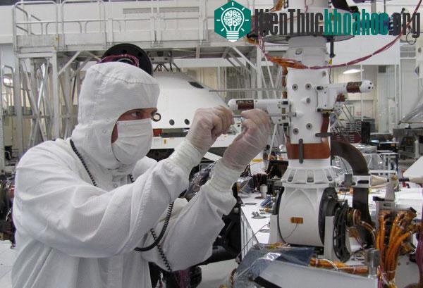 Một cảm biến gió trên cột của Curiosity hỏng.