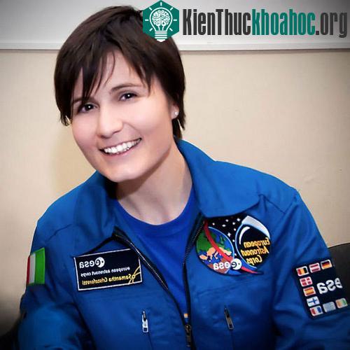 Nữ phi hành gia - Samantha Cristoforetti (35 tuổi)