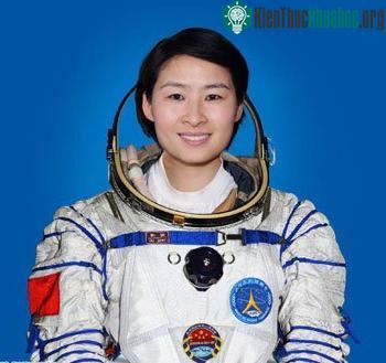 Nữ phi hành gia đầu tiên của Trung Quốc - Liu Yang. (Ảnh: Xinhua)