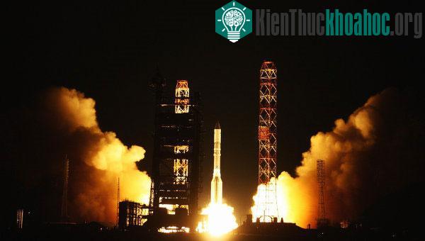 Tên lửa đẩy Proton- M được phóng đi từ Trung tâm vũ trụ Baikonur. (Ảnh: Rian)