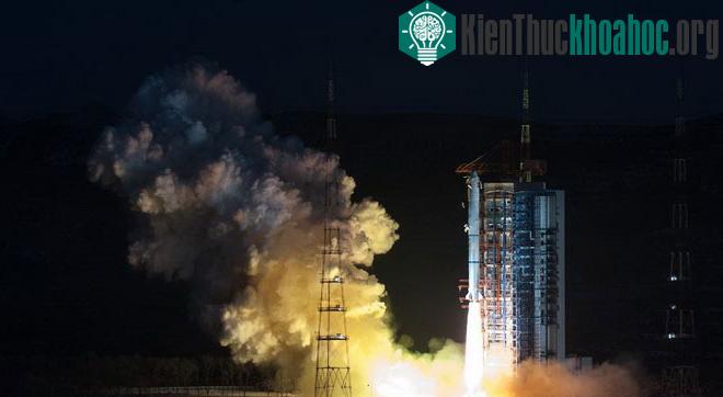 Vệ tinh Huanjing-1C được phóng lúc 5h53 sáng 19/11 - (Ảnh: news.cn)