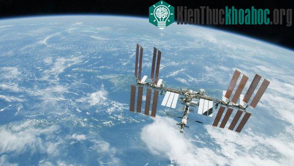 Hiện trên ISS có sáu phi hành gia làm việc - (Ảnh: Reuters)